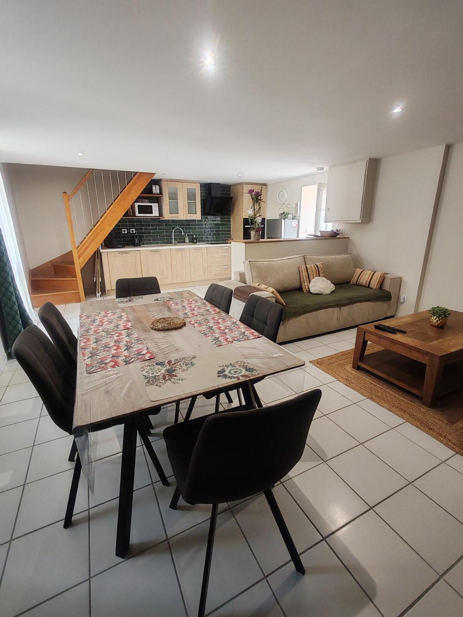 Jolie Maison Au 34 Centre-Ville Angoulême Exterior foto